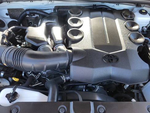 Certified 2024 Toyota 4Runner SR5 Premium AWD/4WD image 25