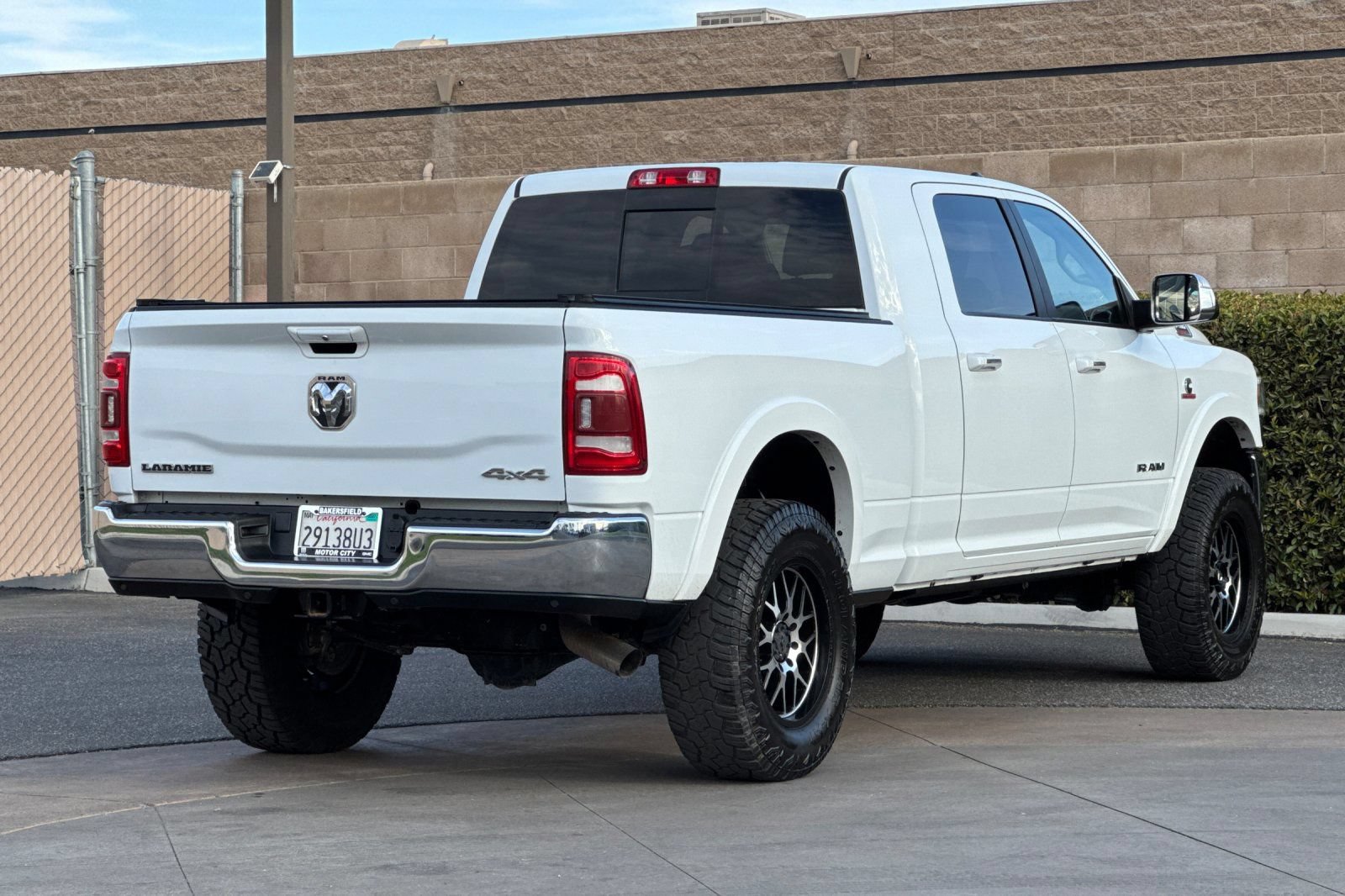 Used 2022 RAM 2500 Laramie AWD/4WD image 4