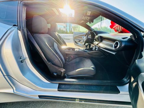 Used 2017 Chevrolet Camaro SS image 58