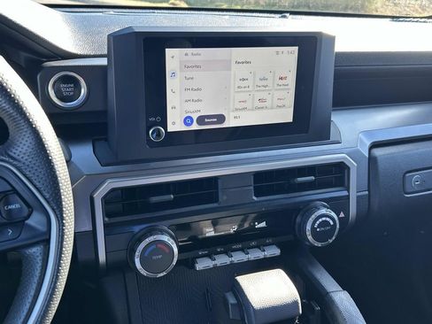 Used 2025 Toyota 4Runner SR5 image 23