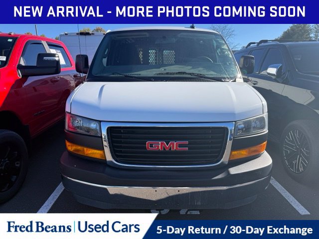 Used 2025 GMC Savana 2500 w/ Driver Convenience Package RWD image 2