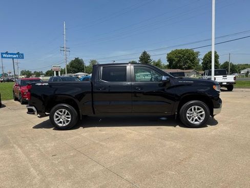 Used 2023 Chevrolet Silverado 1500 LT AWD/4WD image 8