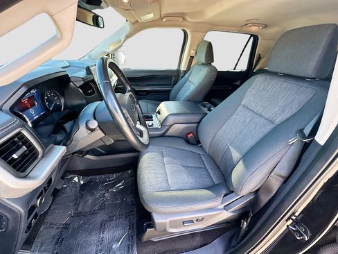 Used 2022 Ford Expedition XLT image 20