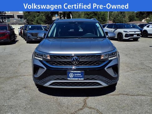 Certified 2023 Volkswagen Taos SE w/ Black Wheel Package FWD image 2