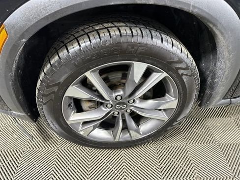 Used 2024 INFINITI QX60 Luxe image 10