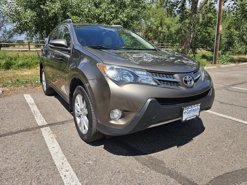 Used 2014 Toyota RAV4 Limited w/ Technology Package AWD/4WD image 7