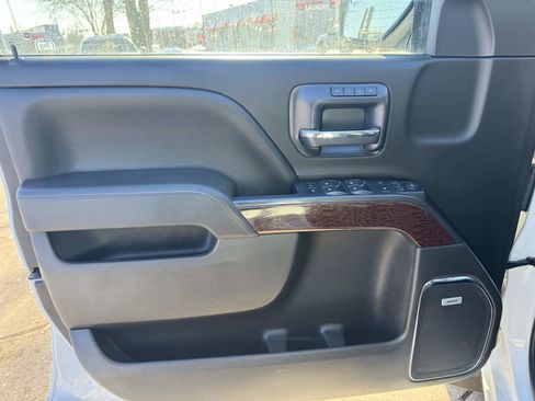 Used 2018 GMC Sierra 1500 SLT image 12