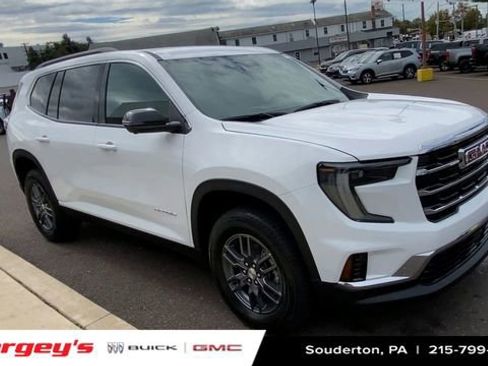 New 2026 GMC Acadia Elevation image 2