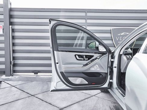 Used 2021 Mercedes-Benz Maybach S 580 4MATIC image 26