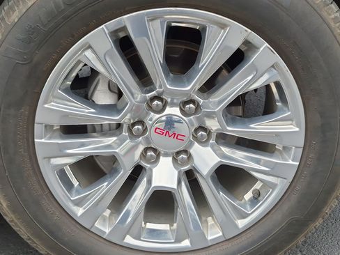 Used 2022 GMC Yukon Denali AWD/4WD image 13