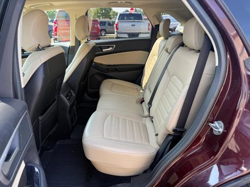 Used 2019 Ford Edge SEL w/ Equipment Group 201A AWD/4WD image 27