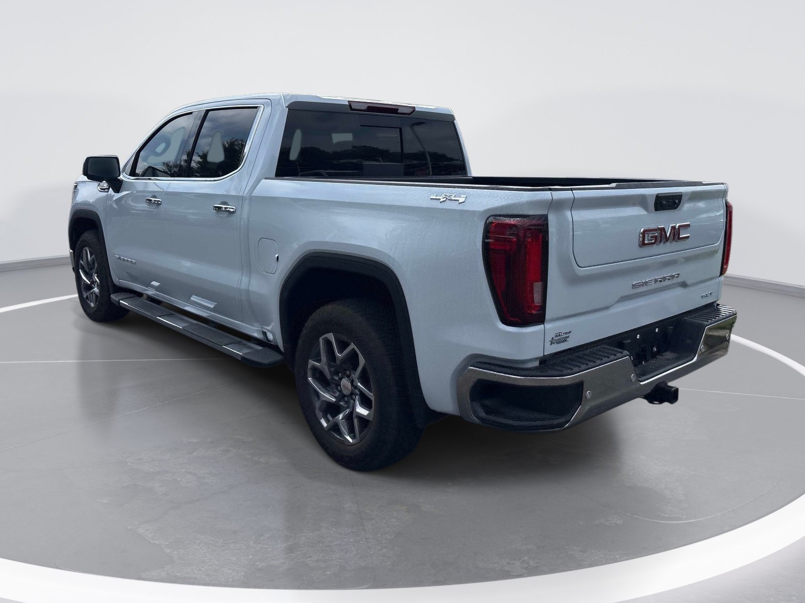 Used 2026 GMC Sierra 1500 SLT w/ SLT Premium Plus Package AWD/4WD image 6
