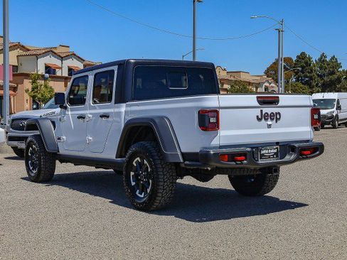 Used 2024 Jeep Gladiator Rubicon w/ Convenience Group image 8
