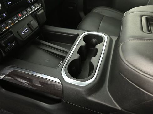 Used 2020 Chevrolet Silverado 2500 LTZ w/ LTZ Premium Package AWD/4WD image 32