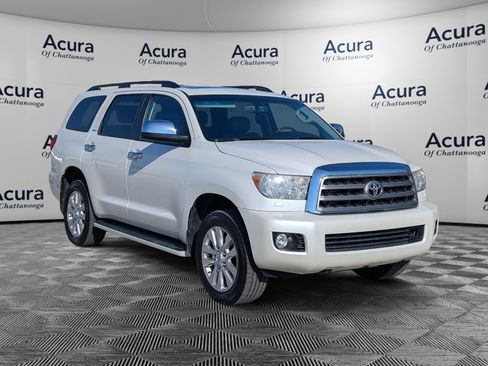 Used 2015 Toyota Sequoia Platinum image 2