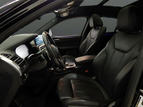 Used 2023 BMW X4 xDrive30i w/ Premium Enhanced Package image 17