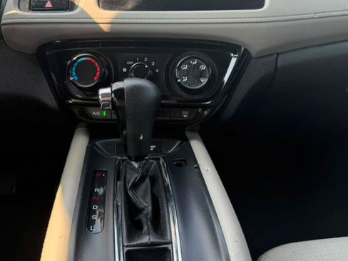 Used 2021 Honda HR-V LX image 20