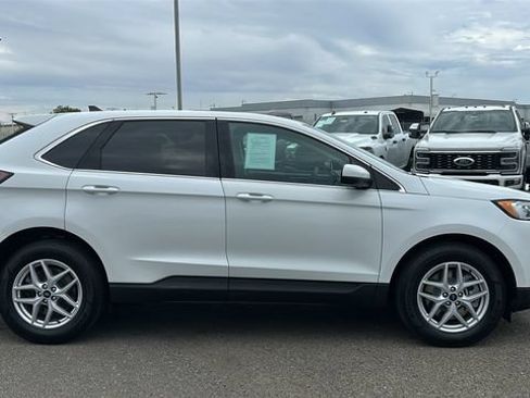 Certified 2022 Ford Edge SEL AWD/4WD image 2