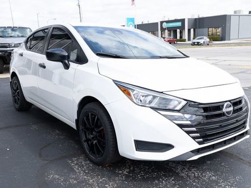 Used 2024 Nissan Versa S w/ Trunk Package image 6