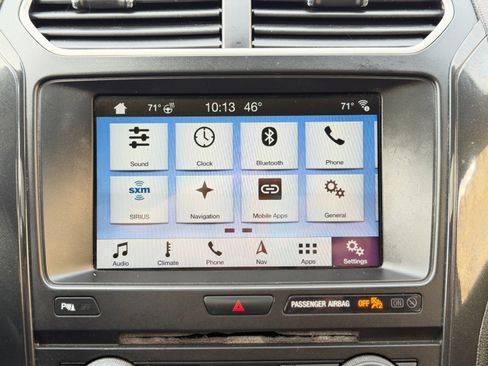 Used 2018 Ford Explorer XLT w/ Equipment Group 202A image 39