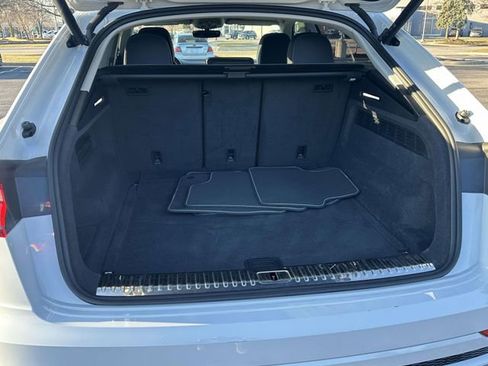 Used 2023 Audi Q8 Premium Plus w/ Premium Plus Package image 14