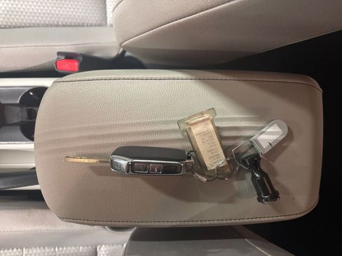 Used 2025 Kia Soul LX w/ LX Technology Package image 22