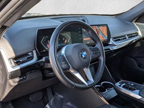 Used 2025 BMW X1 xDrive28i image 10