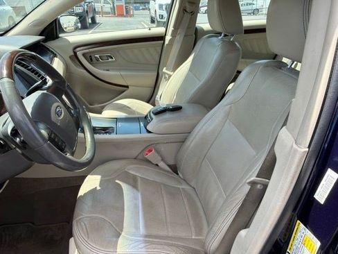 Used 2011 Ford Taurus Limited w/ 303A Rapid Spec Order Code FWD image 11