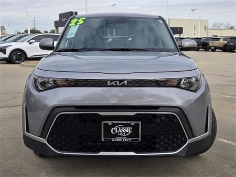 Certified 2025 Kia Soul LX w/ LX Technology Package image 2