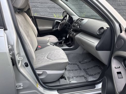 Used 2011 Toyota RAV4 2WD w/ Base L4 Extra Value Pkg image 15