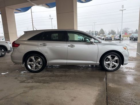 Used 2009 Toyota Venza image 6