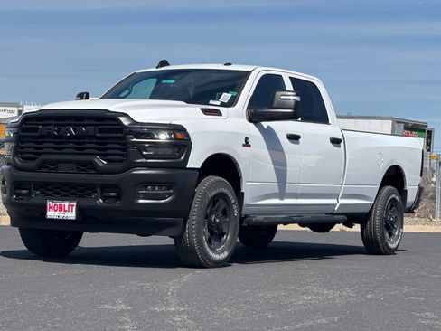 New 2026 RAM 3500 Tradesman AWD/4WD image 7