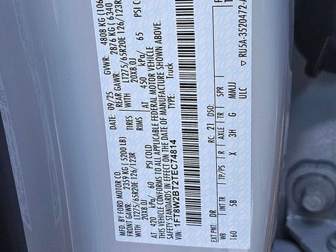 New 2026 Ford F250 Lariat w/ Black Appearance Package image 25