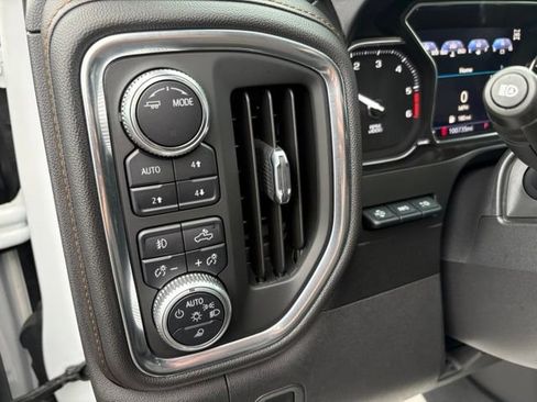 Used 2020 GMC Sierra 1500 AT4 w/ AT4 Premium Package AWD/4WD image 22