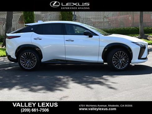 Certified 2025 Lexus RZ 300e w/ Accessory Package (Z1) FWD image 3