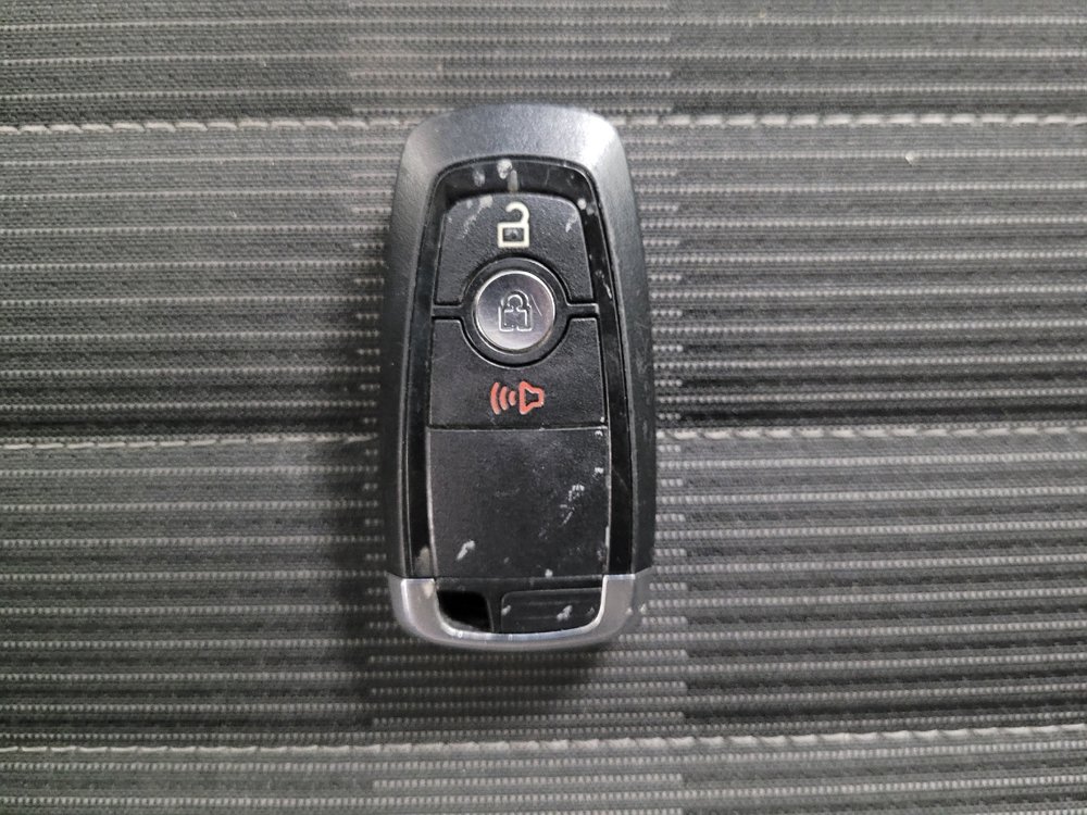 Used 2018 Ford Edge SEL FWD image 32