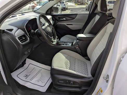 Used 2023 Chevrolet Equinox LS image 25