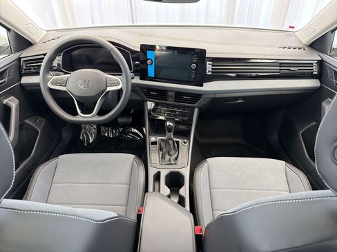 New 2026 Volkswagen Jetta SE image 17