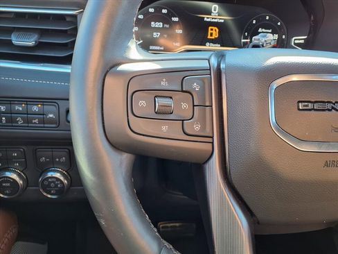 Used 2023 GMC Yukon Denali Ultimate image 19