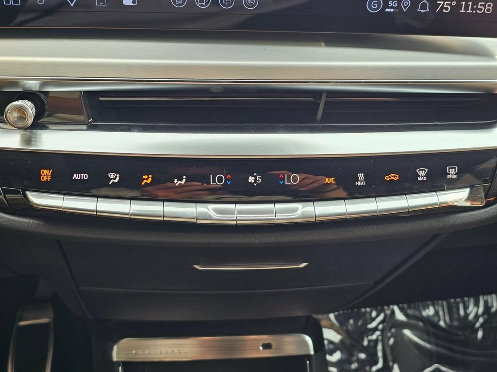 New 2026 Cadillac Lyriq V AWD/4WD image 31
