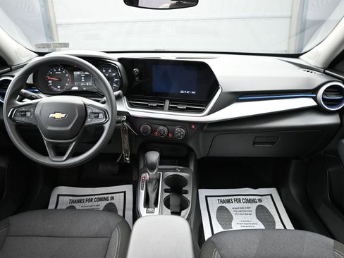 Certified 2025 Chevrolet Trax LS w/ LS Convenience Package image 21