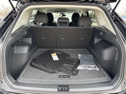 New 2026 Volkswagen Tiguan S image 5