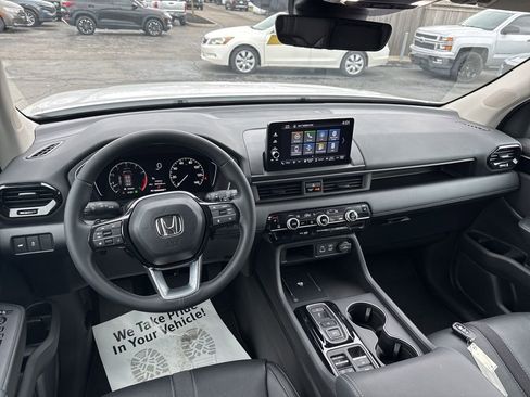 Certified 2025 Honda Pilot EX-L image 34