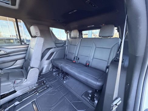 Used 2022 Chevrolet Tahoe LT w/ Luxury Package image 36