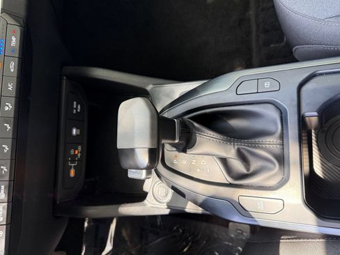 Used 2025 Kia K4 FWD image 38