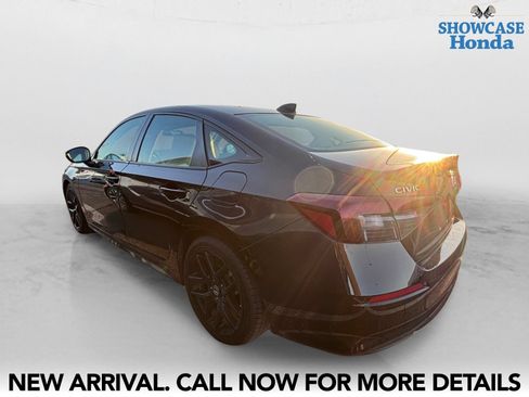 Used 2025 Honda Civic Sport image 4