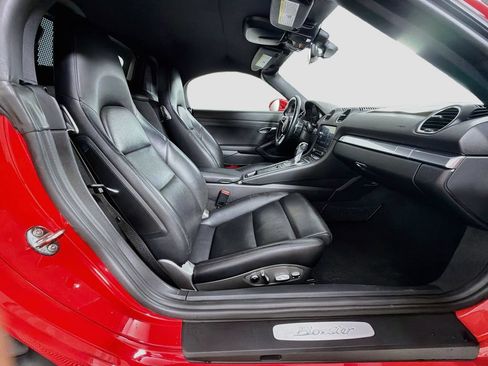 Used 2023 Porsche 718 Boxster RWD image 25