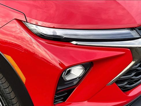 Used 2026 Chevrolet TrailBlazer RS w/ Driver Confidence Package image 32