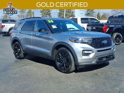 Certified 2024 Ford Explorer ST-Line w/ Class IV Trailer Tow Package
