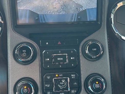 Used 2015 Ford F250 Lariat w/ Chrome Package AWD/4WD image 17